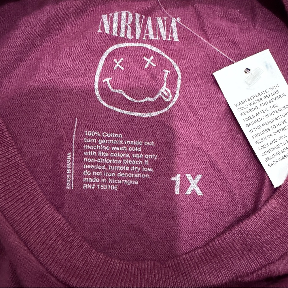 NEW Nirvana Smiley Face Graphic T-Shirt Burgundy Pink 1X Plus Size - Picture 3 of 4